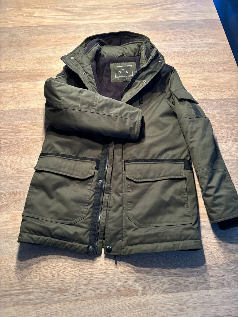 Giacche & Cappotti: Veste d'hiver chaude taille 158 – Usato da Pully venduto da Fictikalli