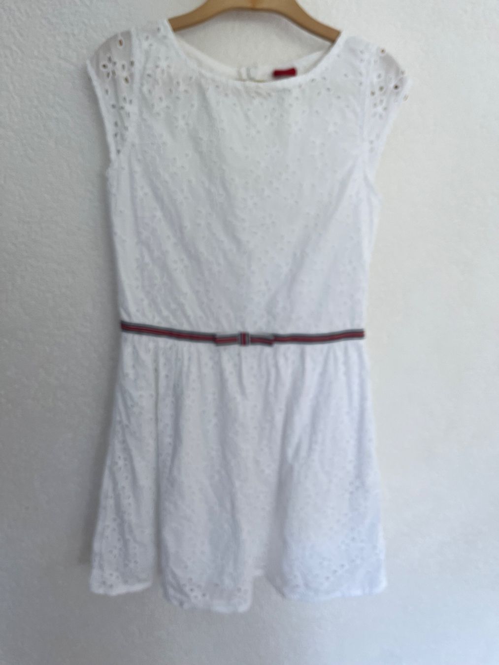 S.Oliver Vestiti & Gonne: S. Oliver 140 Kleid weiss – Usato da Horgen venduto da Hoppelhase11