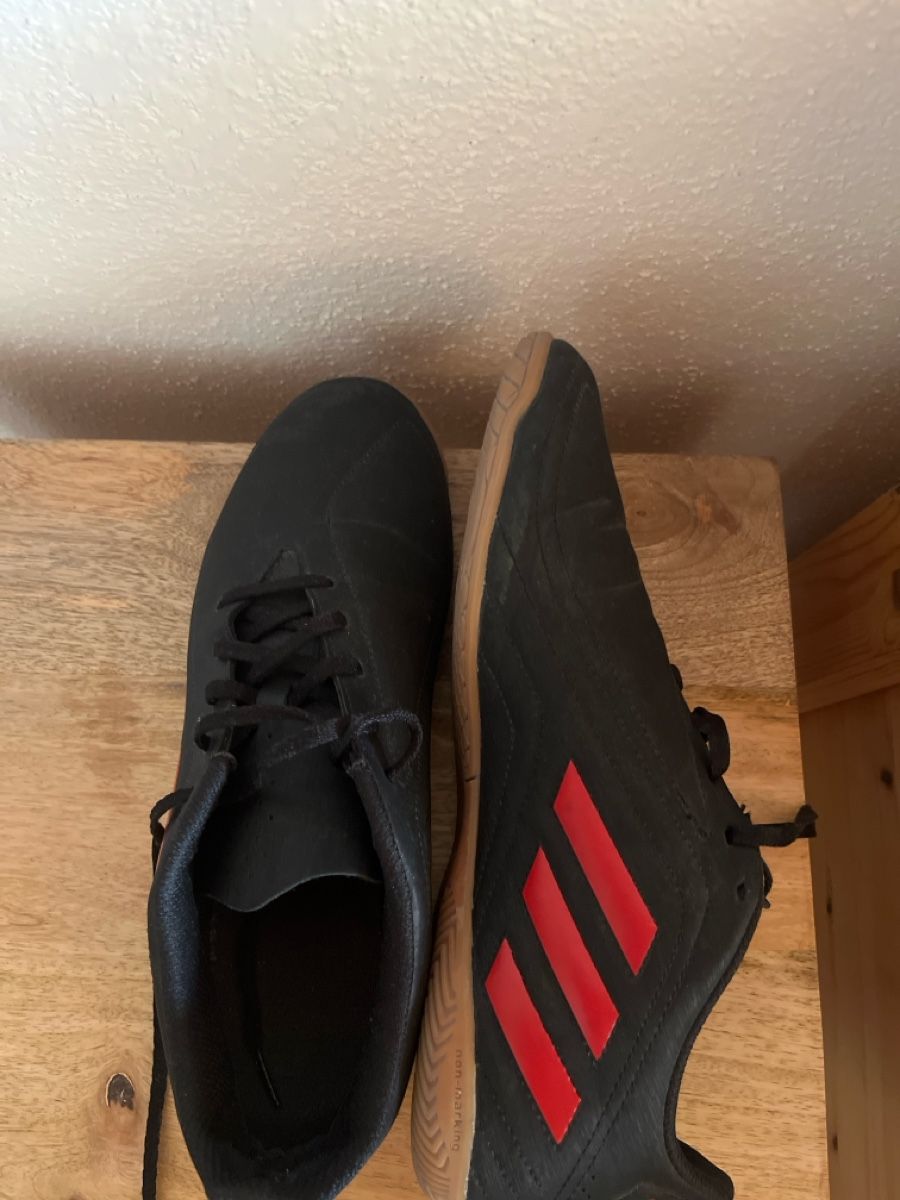 Adidas Chaussures hommes: Adidas Deportivo Hallenschuh – D'occasion à Neunkirch par manmanman123 1