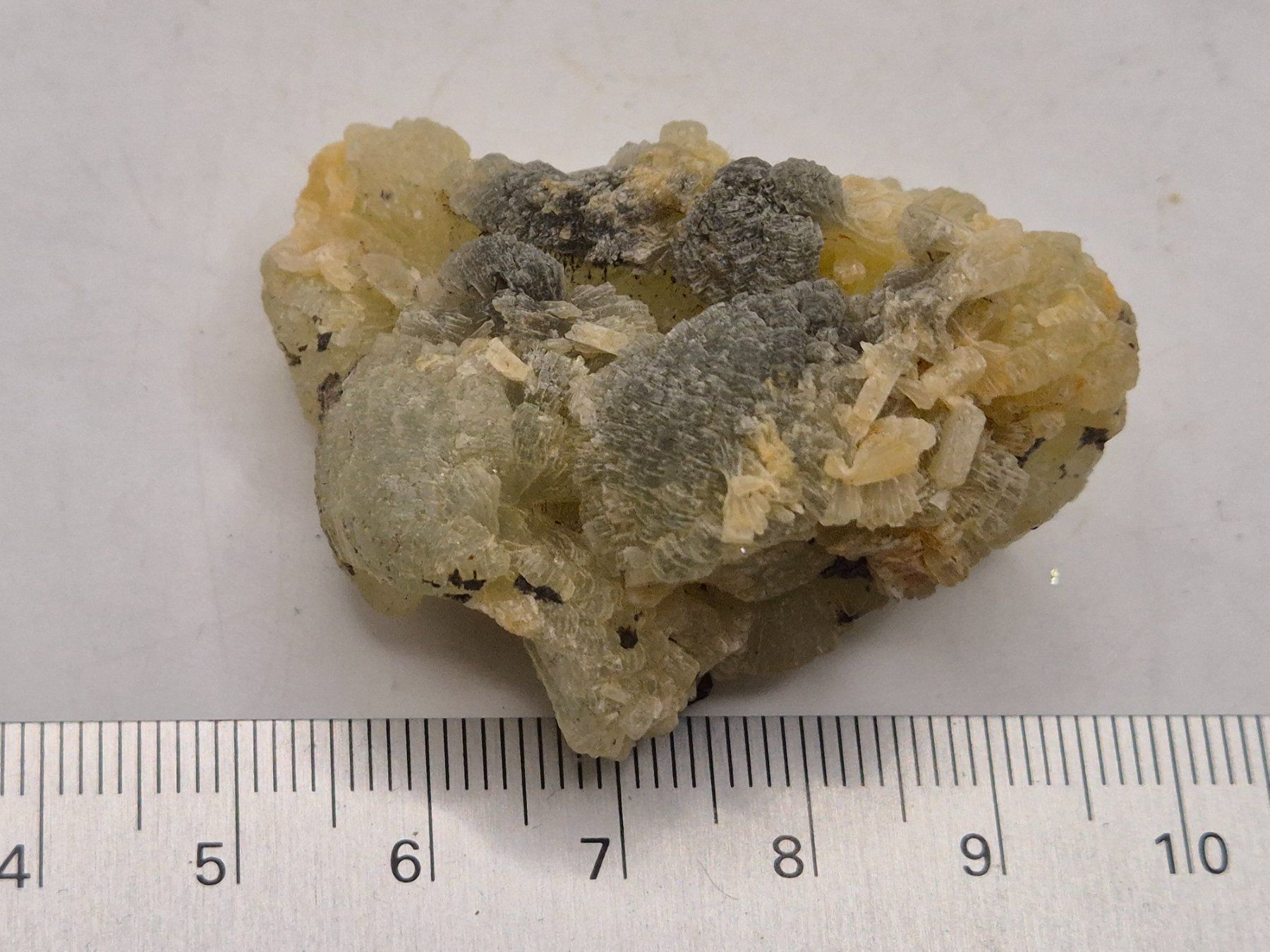 Minerali & Pietre curative: Prehnit, Marokko (36) – Nuovo e nell'imballaggio originale da Winterthur venduto da LukasMineralienOase 1