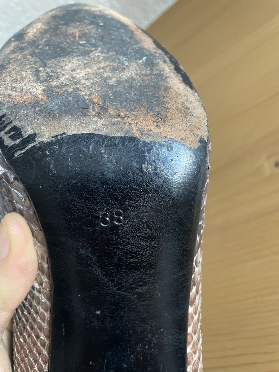 Scarpe da donna: Escarpins Dover taille 38, motif serpent ! – Usato da Martigny venduto da Lea_lucci 4
