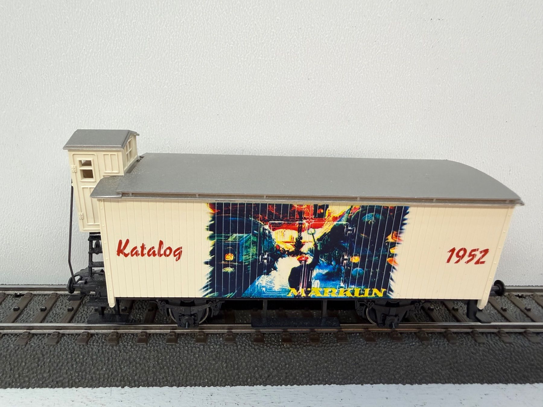 Märklin Modellini di ferrovie: Märklin 4680.905 Katalogwagen 1952 – Usato da Büsserach venduto da ModellbahnDepot 1