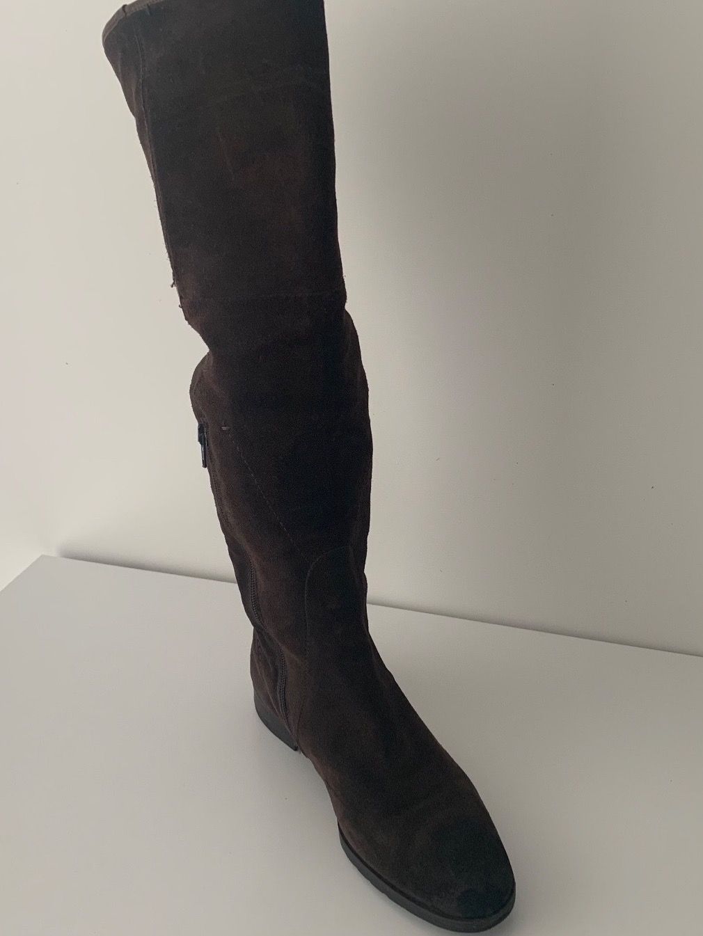 Damenschuhe: Braune Wildleder Overknee-Stiefel Gr. 39 – Gebraucht aus Zumikon von NG1979 1