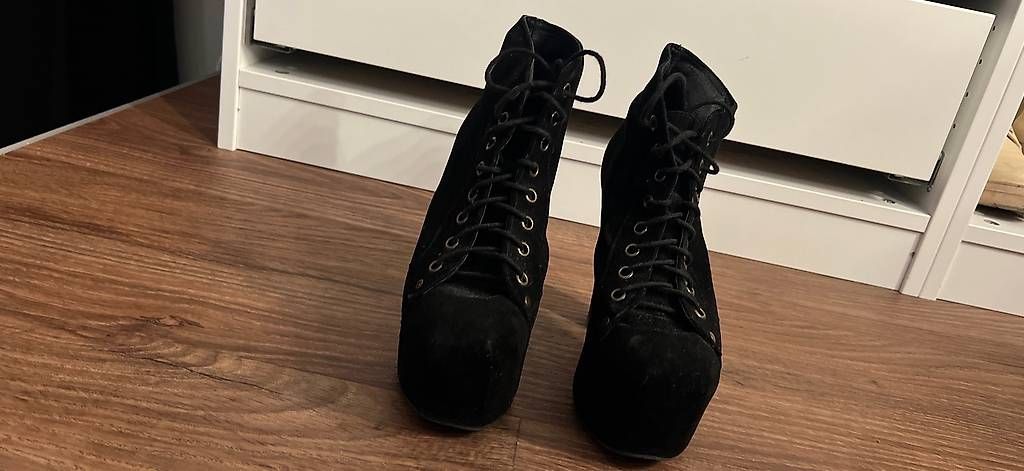 Damenschuhe: Original Jeffrey Campbell Stiefeletten High Heels 37 – Gebraucht aus Aarau Rohr von jen_lw9f