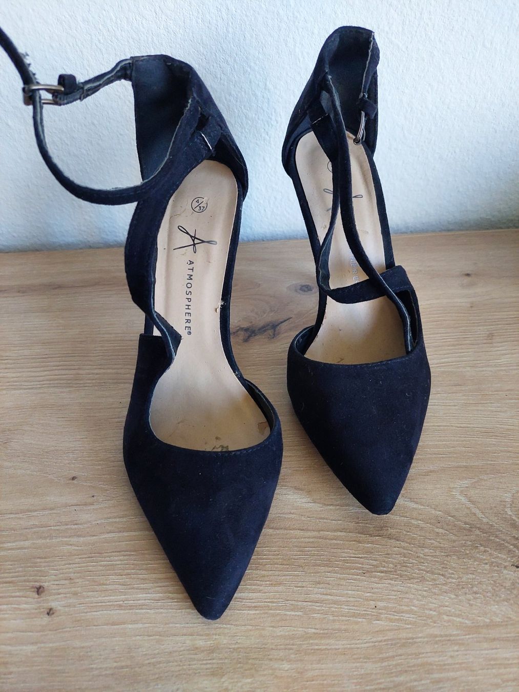 Scarpe da donna: SCHWARZE SANDALEN GR. 37 – Usato da Münchenstein venduto da Strupfi