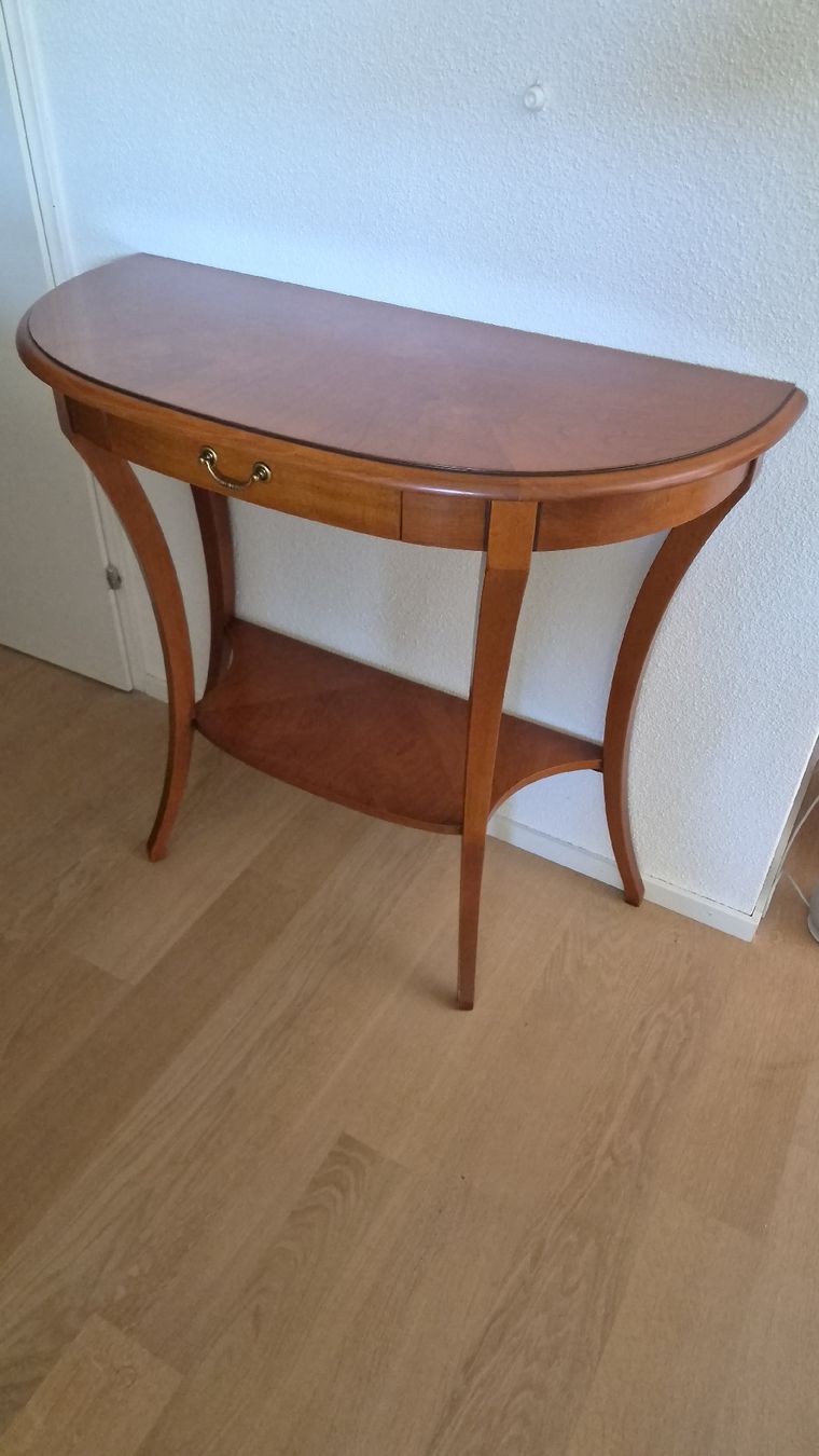 Tables: Wandkonsolentischchen – D'occasion à Neftenbach par Turi1