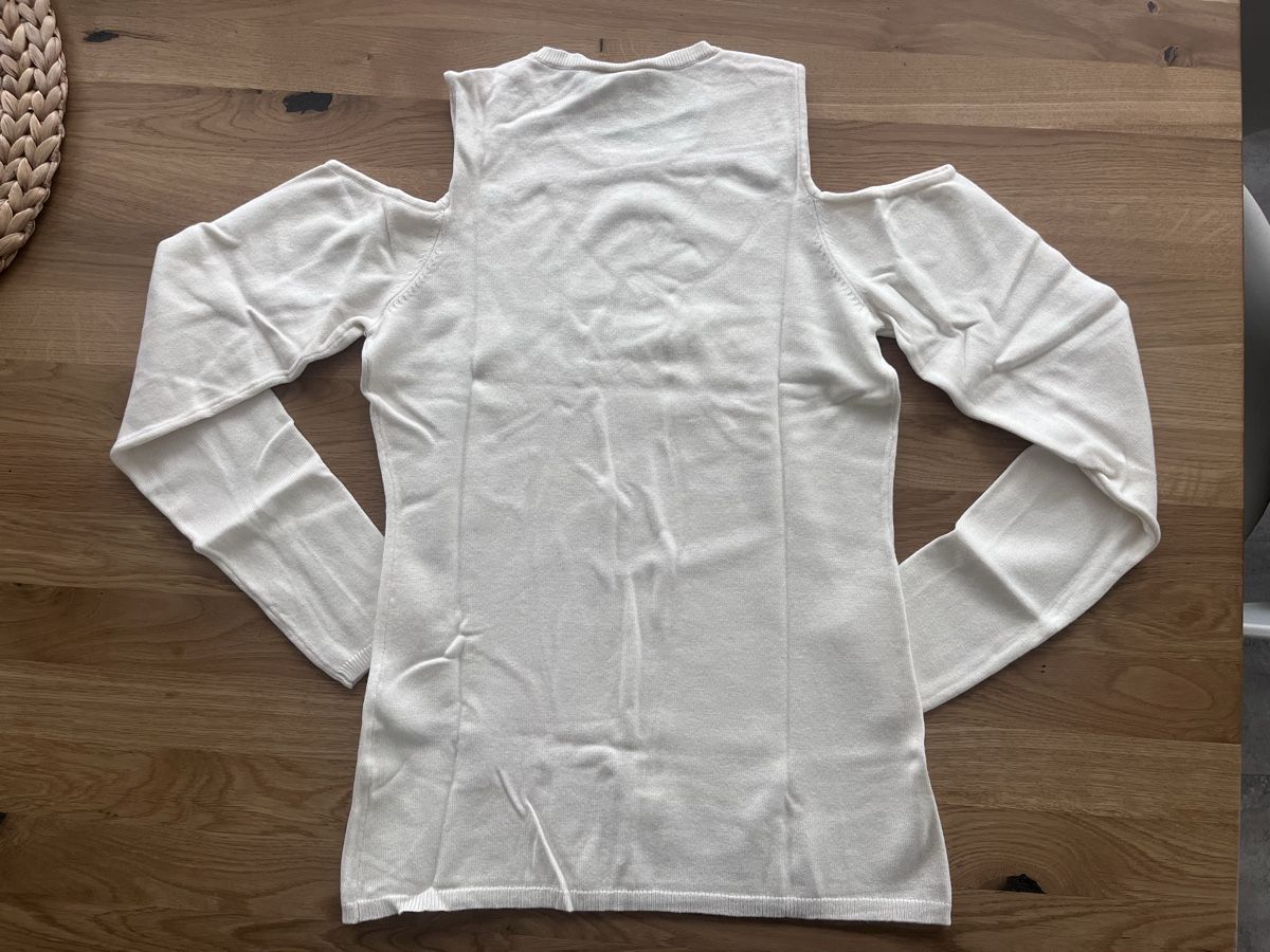 Guess Maglioni & Felpe: Guess Pullover mit Schulter Cut-Out und Perlenprint Gr. S – Usato da Münsingen venduto da Andrealie 2