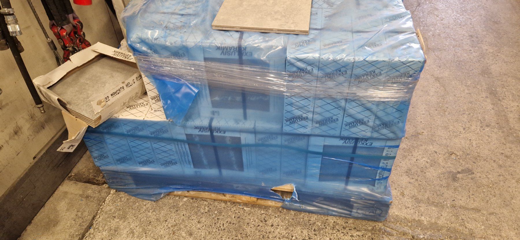 Rivestimenti per pavimenti: Fliesen 30×30×0.8 – Nuovo e nell'imballaggio originale da Effretikon venduto da American_Sportswear 2