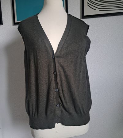 Dunkelgrüne  Strickweste, Grösse M