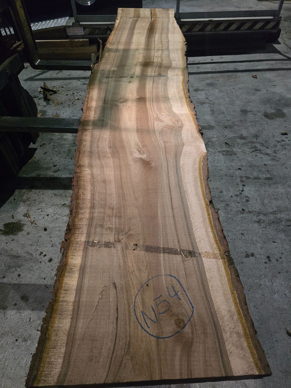 Articoli in legno: Nussbaumbrett Nr. N54 – Nuovo (secondo la descrizione) da Ramsei venduto da Waelchris 1