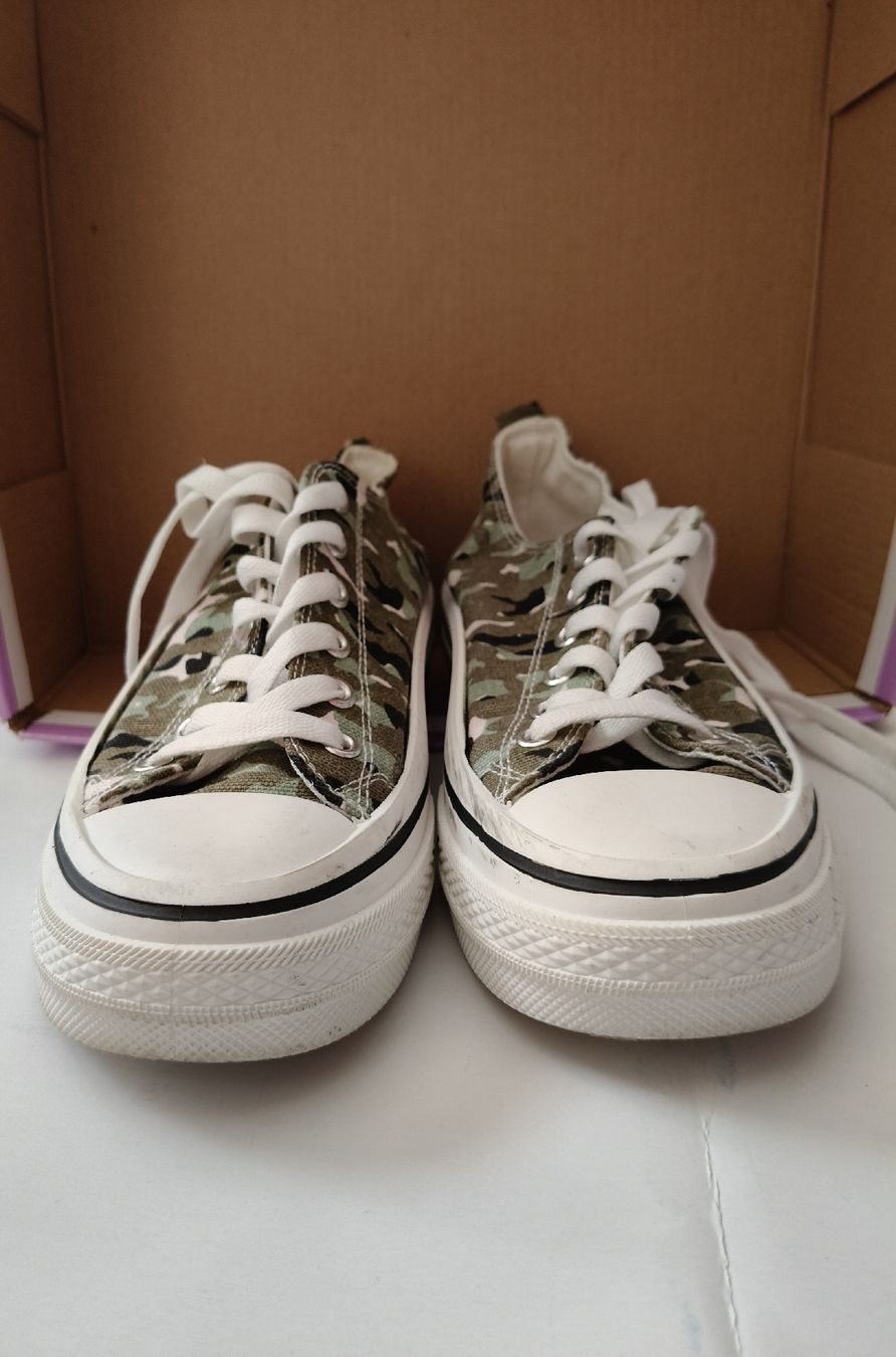 Scarpe da uomo: Chucks Schuhe Camouflage Gr. 38 – Usato da Zürich venduto da bobiski