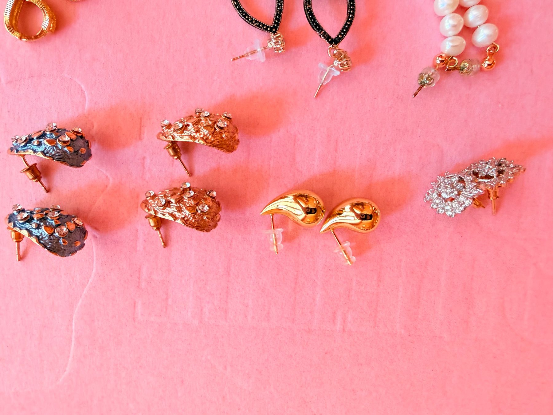 Autres bijoux: Lot de 11 paires de boucles d'oreilles – D'occasion à St-Maurice par Sandrinette123 4
