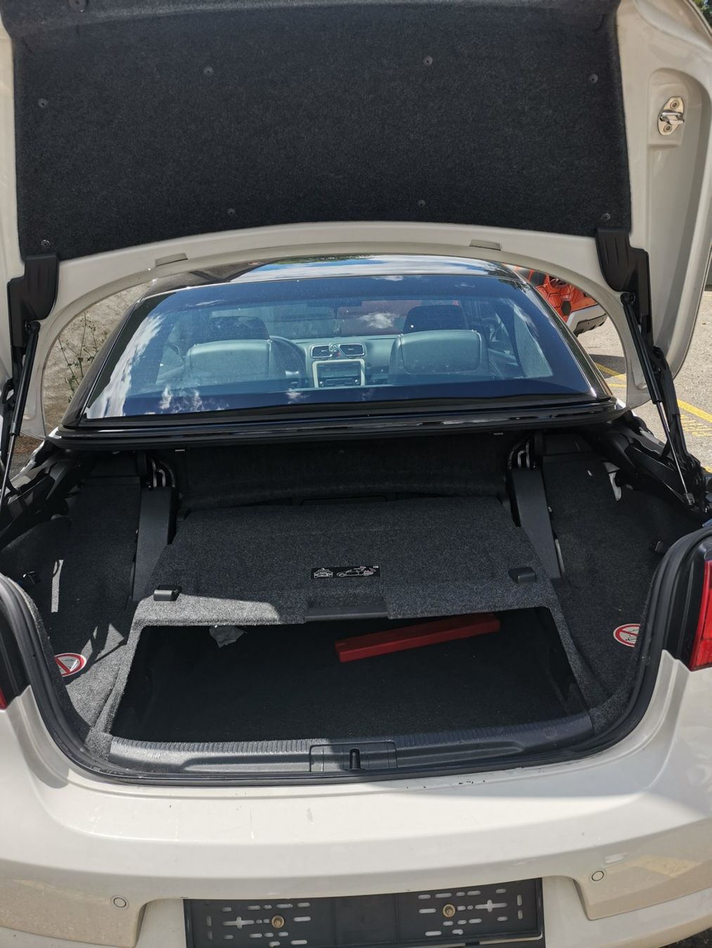 VW Automobili: VW EOS 2.0T – Usato da Neuchâtel venduto da OFFA-Cernier 3