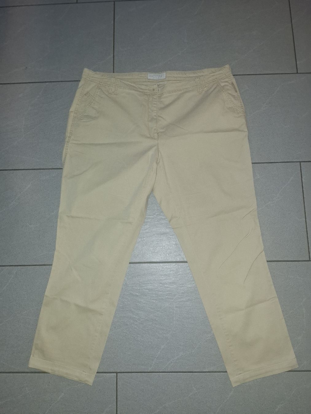 Brax Hosen: BRAX lange Hose Gr 48 – Gebraucht aus Bözen von Tropi21