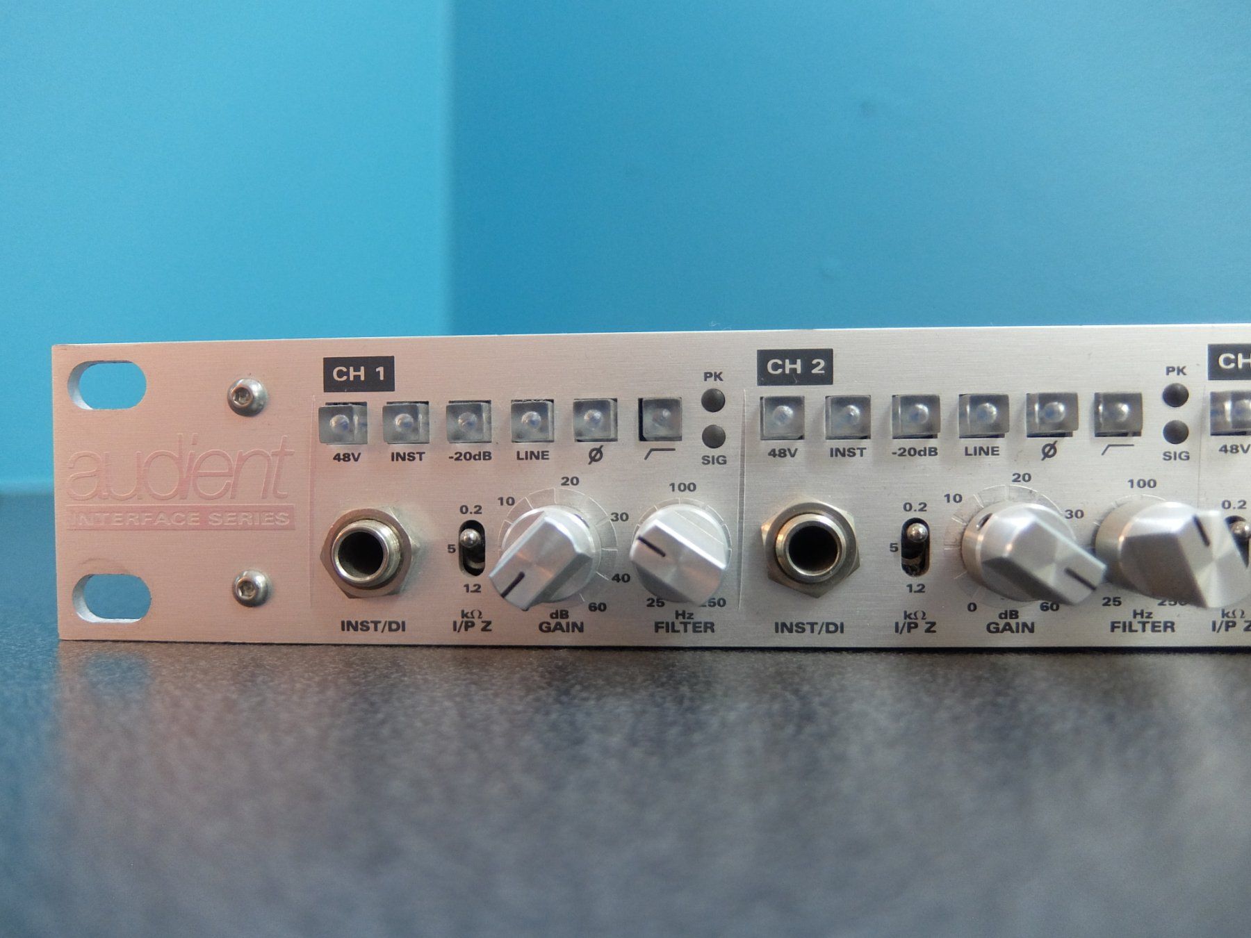 Verstärker: Audient ASP008 - 8ch variable impedance mic pre – Gebraucht aus St. Gallen von qflm 5
