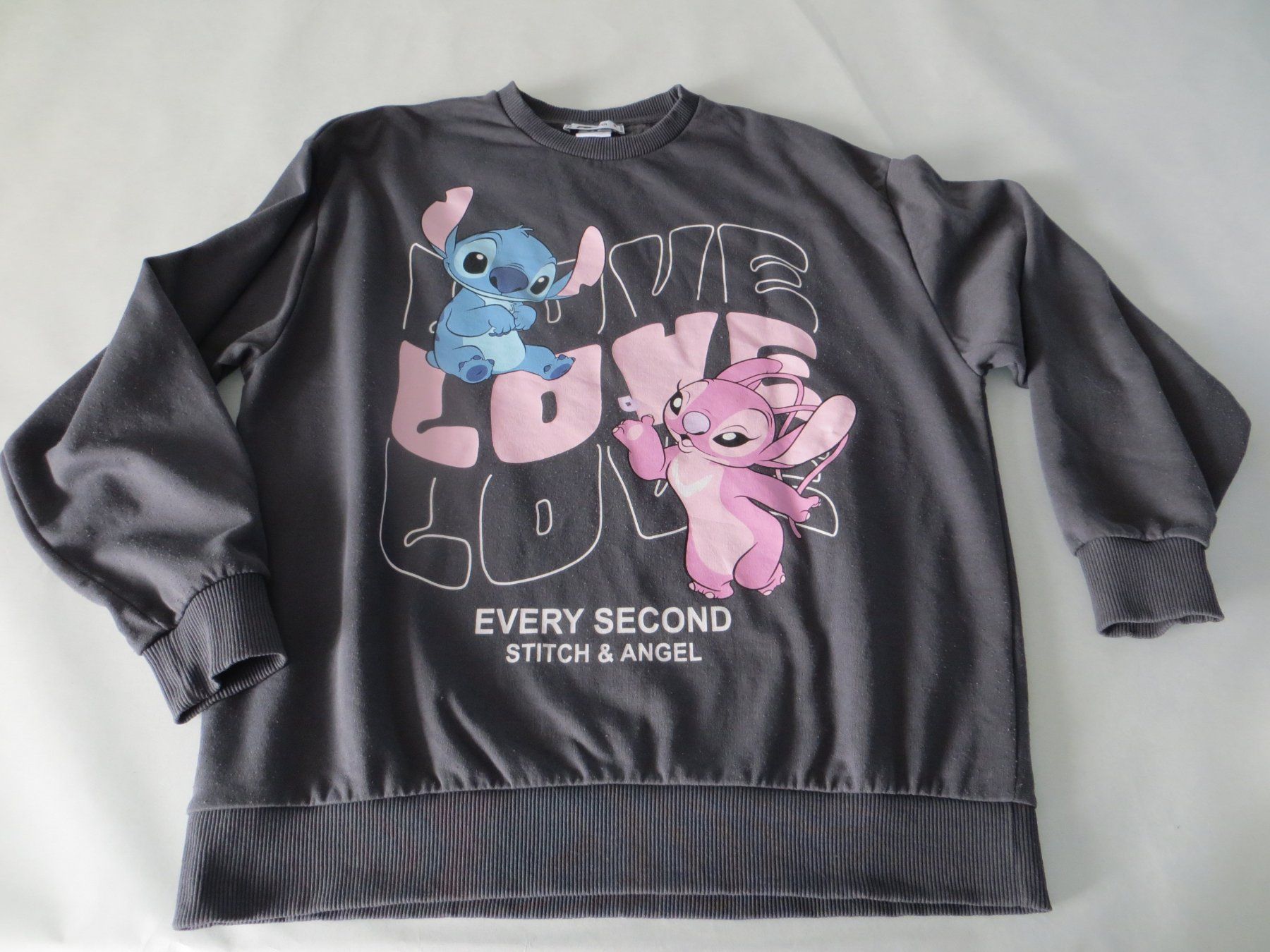 Maglioni & Felpe: Disney Pullover Gr. S Stitch & Angel – Usato da Hunzenschwil venduto da rvkkazch