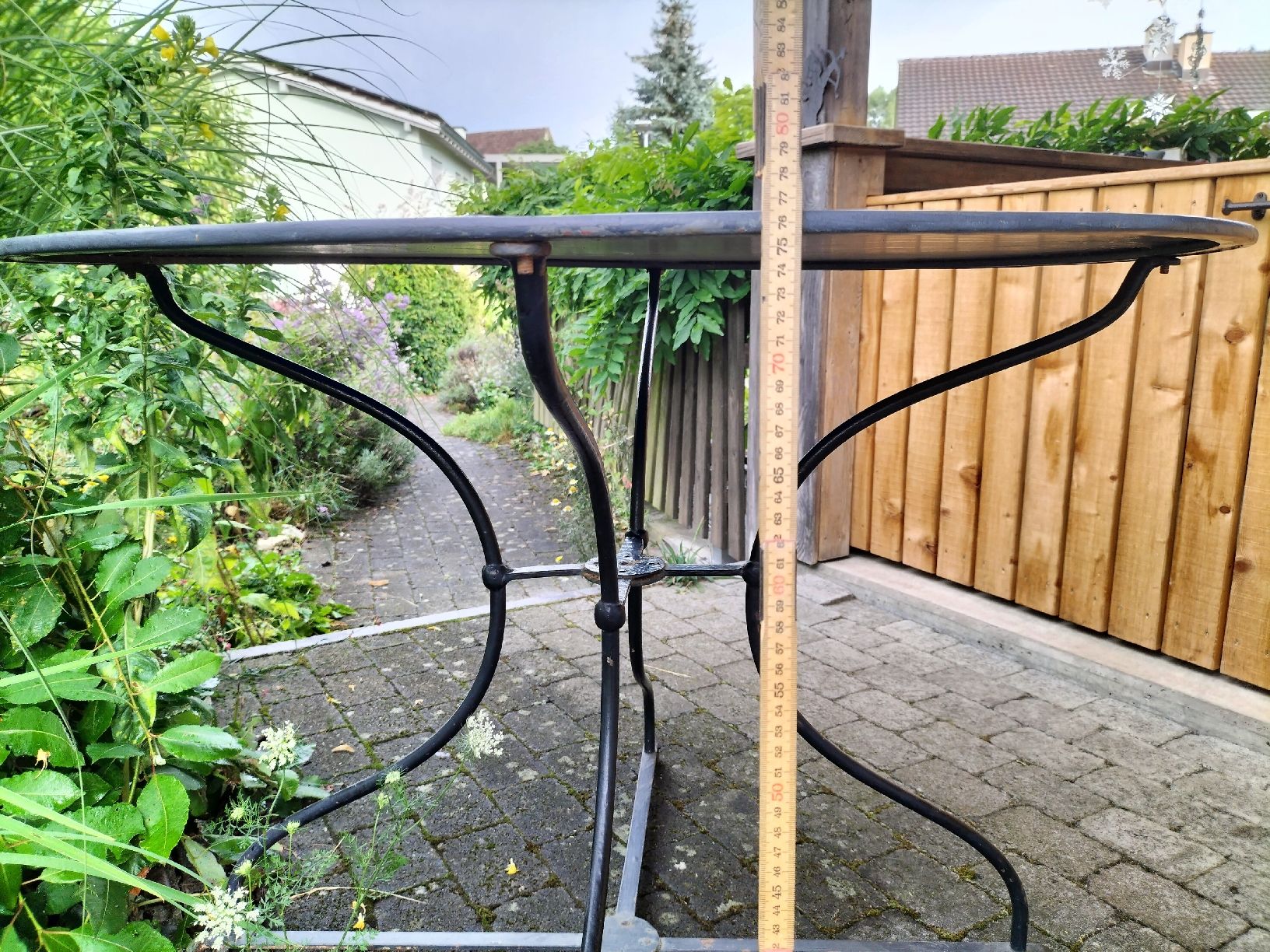 Tavoli: Gartentisch jugendstil 19.00jht rund – Usato da Müselbach venduto da pat_9c9w 2