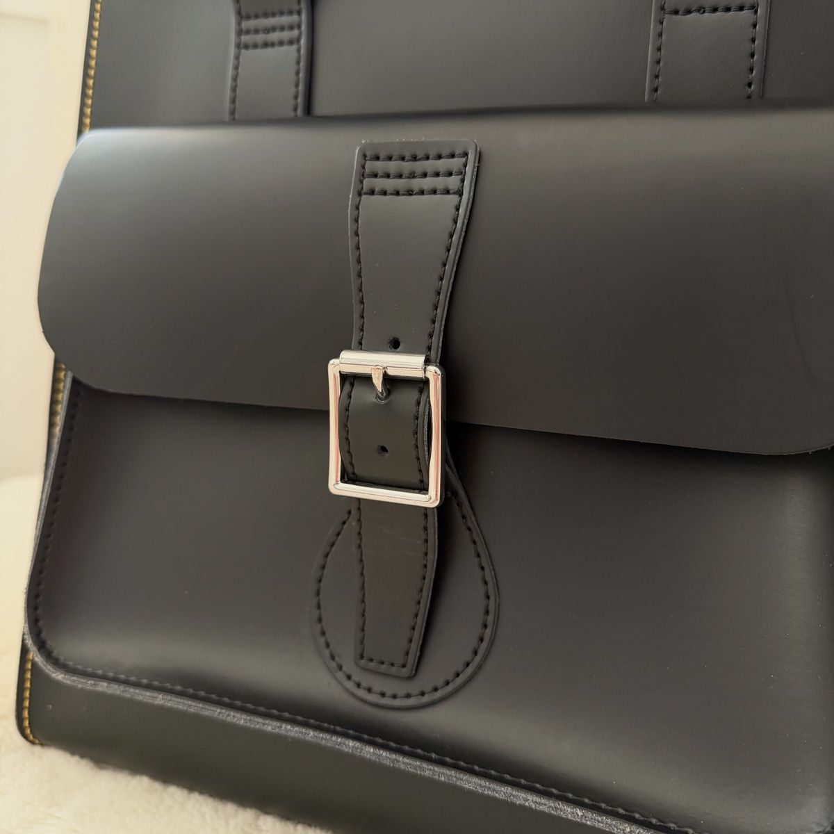 Dr. Martens Rucksäcke: Dr. Martens Kiev Laptop Rucksack  – Gebraucht aus Glis von lou.fr 2