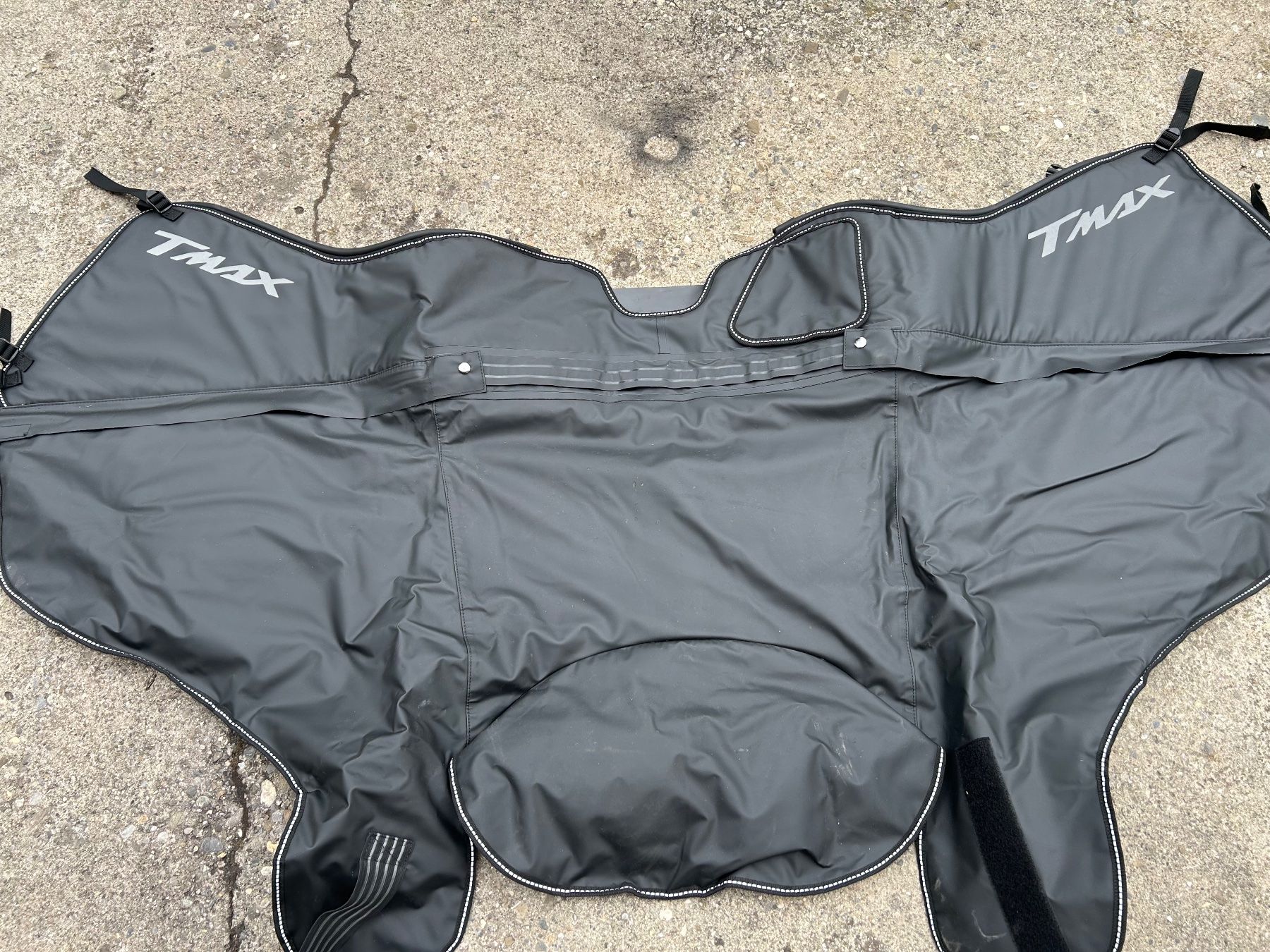 Altro per Abbigliamento & Protezione sul lavoro: Tablier hiver pour tmax – Usato da Ecublens VD venduto da RodrigoFortunato249 1