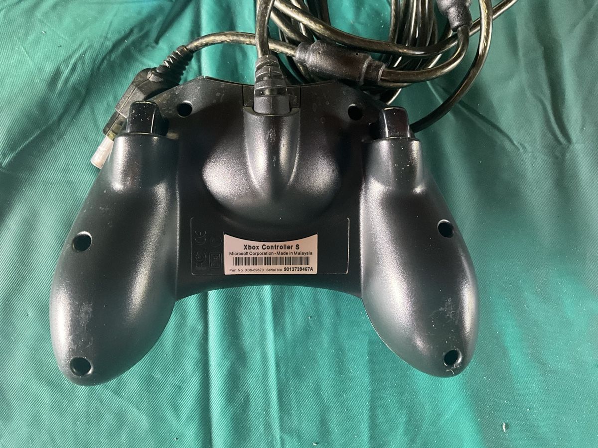 Microsoft Manettes: 2× Controller S Original X Box schwarz&blau – D'occasion à Berneck par deepdriller 3