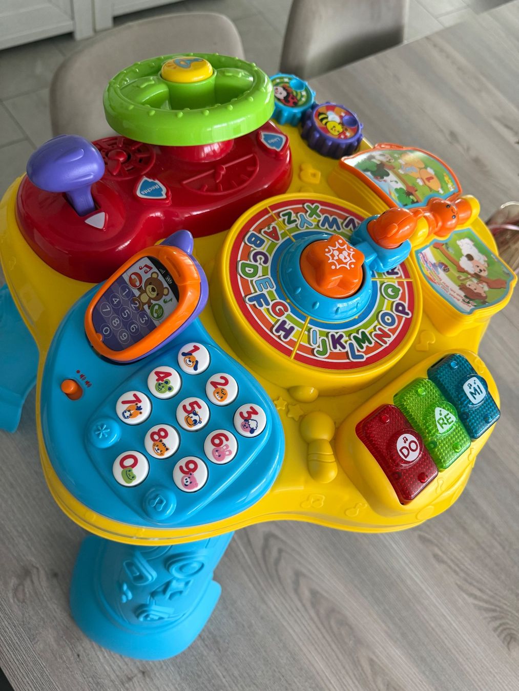 Vtech Jouets: Vtech Spieltisch – D'occasion à Schübelbach par rosaria17 2