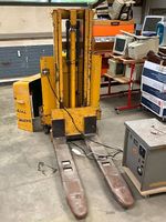 Elektrischer Stapler Sichelschmidt (neue Batterien benötigt)