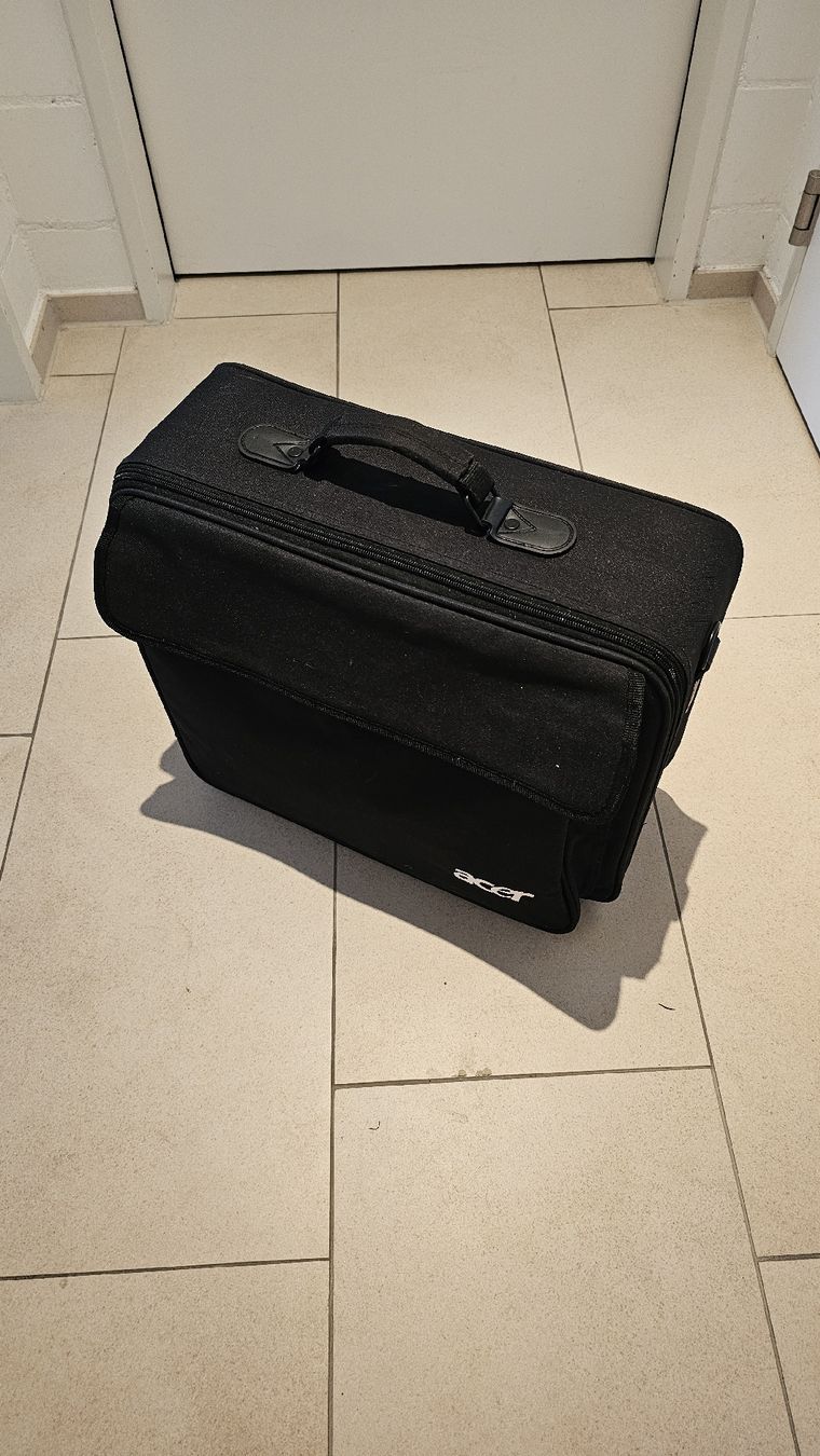 Acer Vidéoprojecteurs: Home Cinema Projector Acer P7500 – D'occasion à Spreitenbach par Garjulia 5