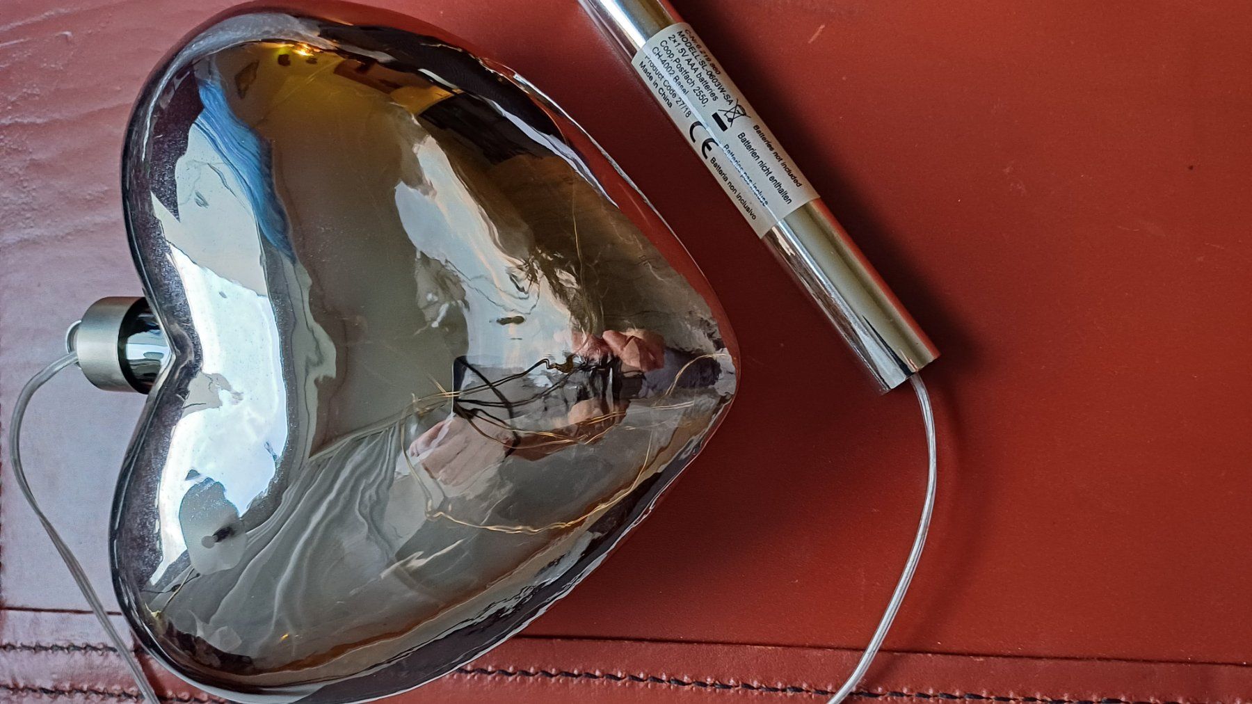 Tutte le decorazioni: Herz mit Leuchdioden aus Glas – Usato da Zollikerberg venduto da Kaugo 5