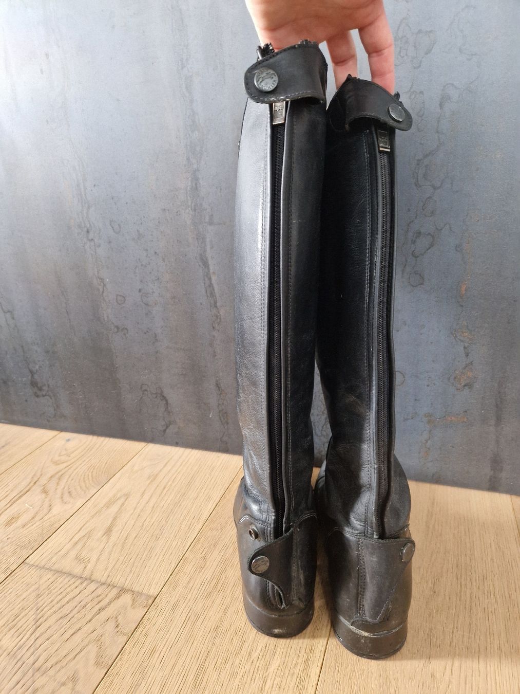 Felix Bühler Scarpe da donna: Reiststiefel – Usato da Knonau venduto da CorinaPhillips 2