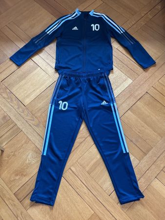 Trainingsanzug 2 teilig Adidas Gr. 140