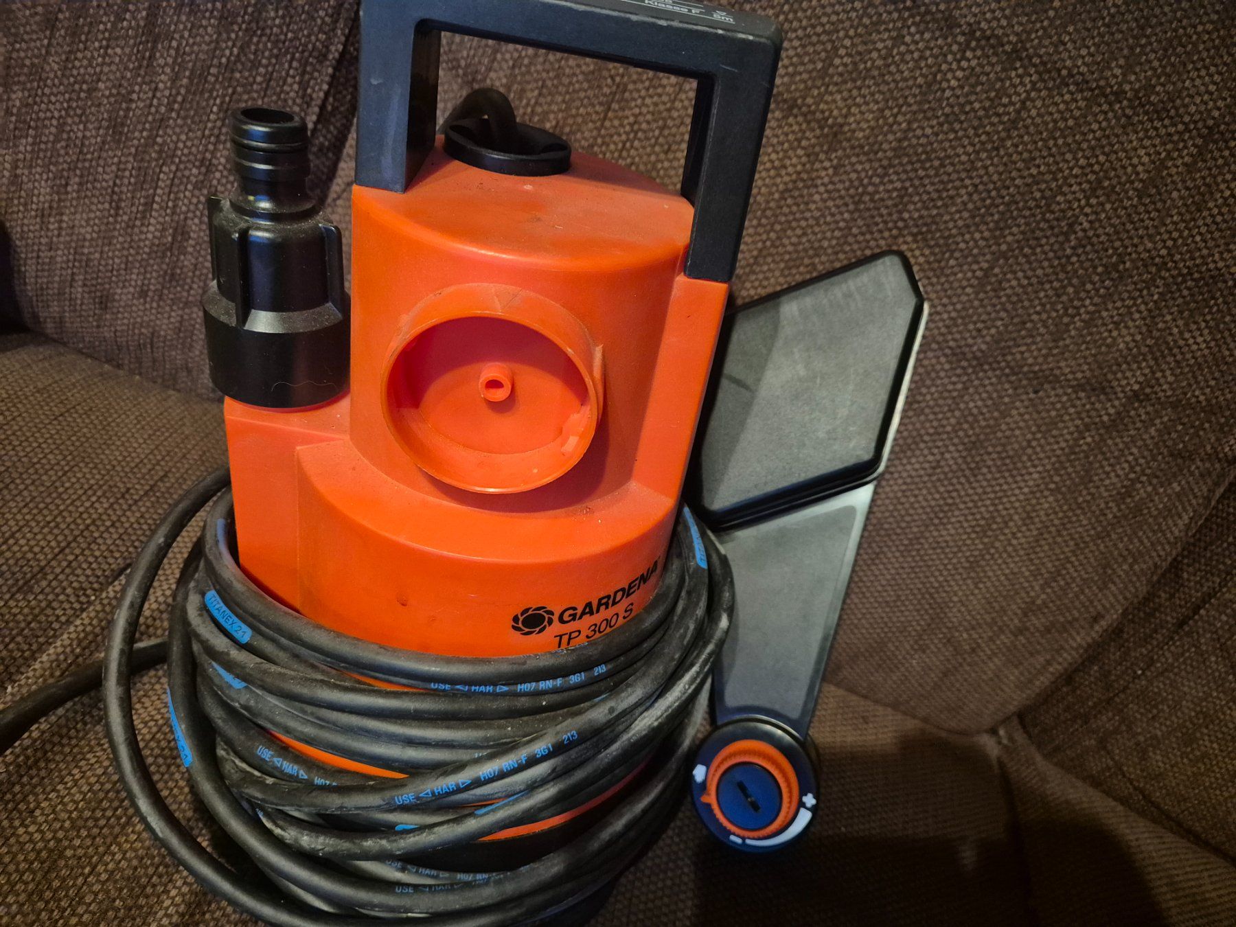 Gardena Pompe & Parti di ricambio: Pompe à eau GARDENA TP 300S – Nuovo (secondo la descrizione) da Essertes venduto da onezoneplay 2