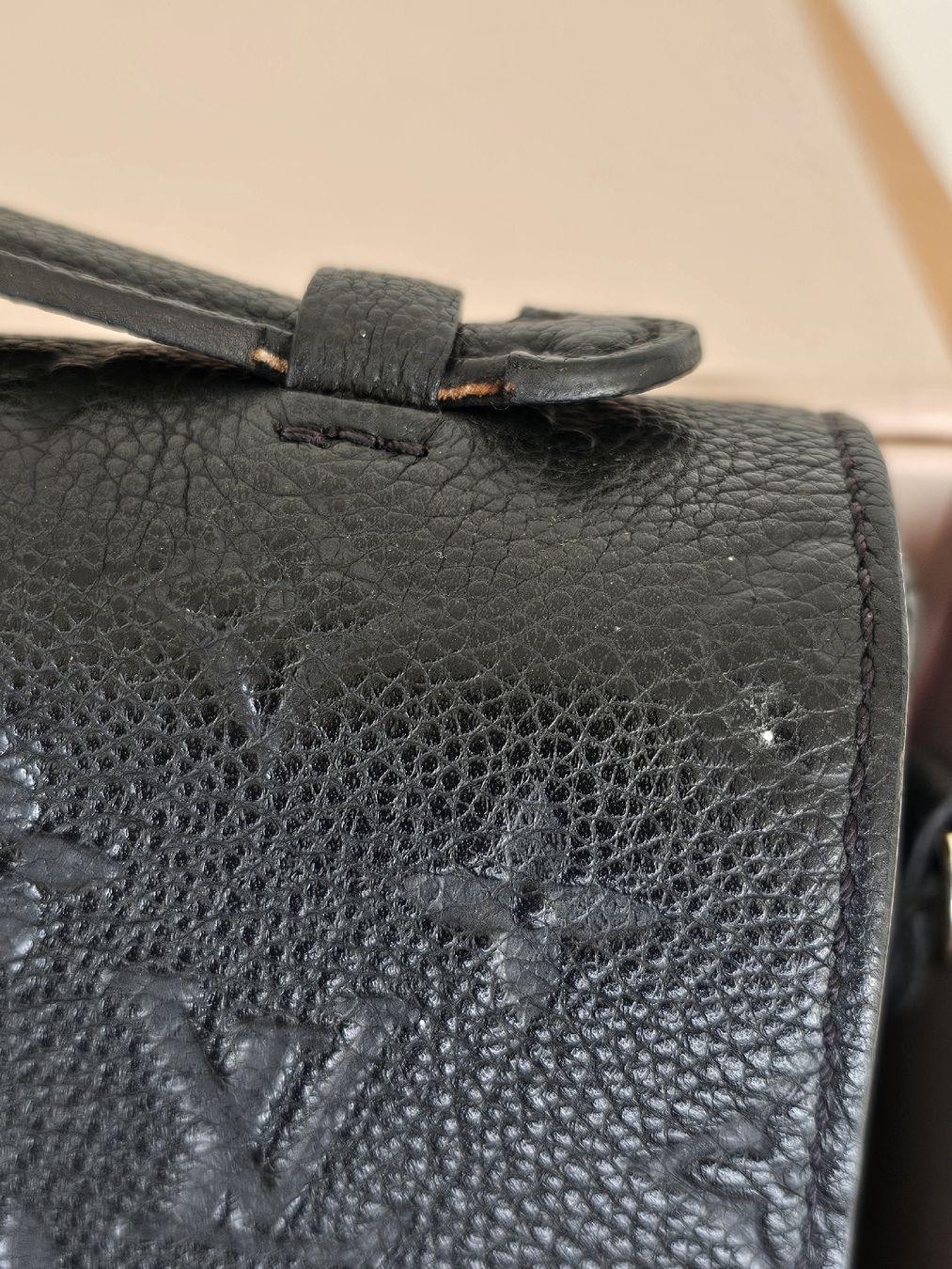 Louis Vuitton Taschen für Damen: Louis Vuitton Pochette Metis schwarz – Gebraucht aus Dottikon von Chicca_73 4