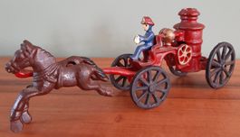 Vintage Gusseisen Feuerwehrwagen
