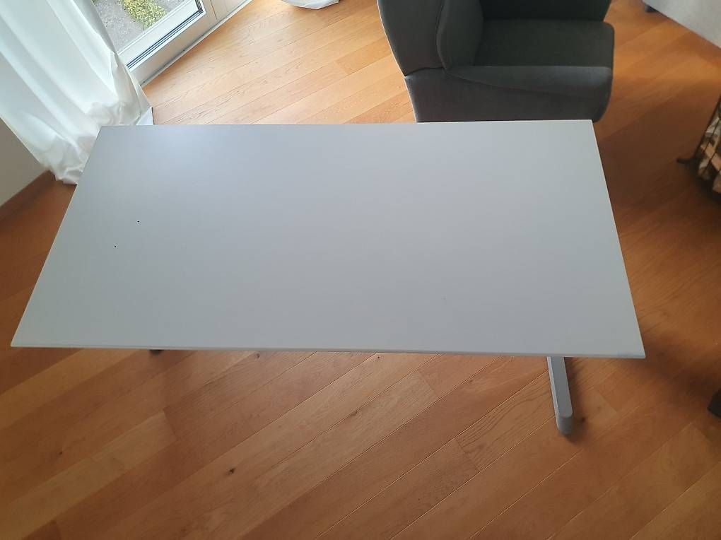 Schreibtische: Pult grau 160x79cm – Gebraucht aus Ibach von meibaum