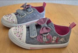Schuh mit Klettverschlus+Perlen-Details, Gr 27