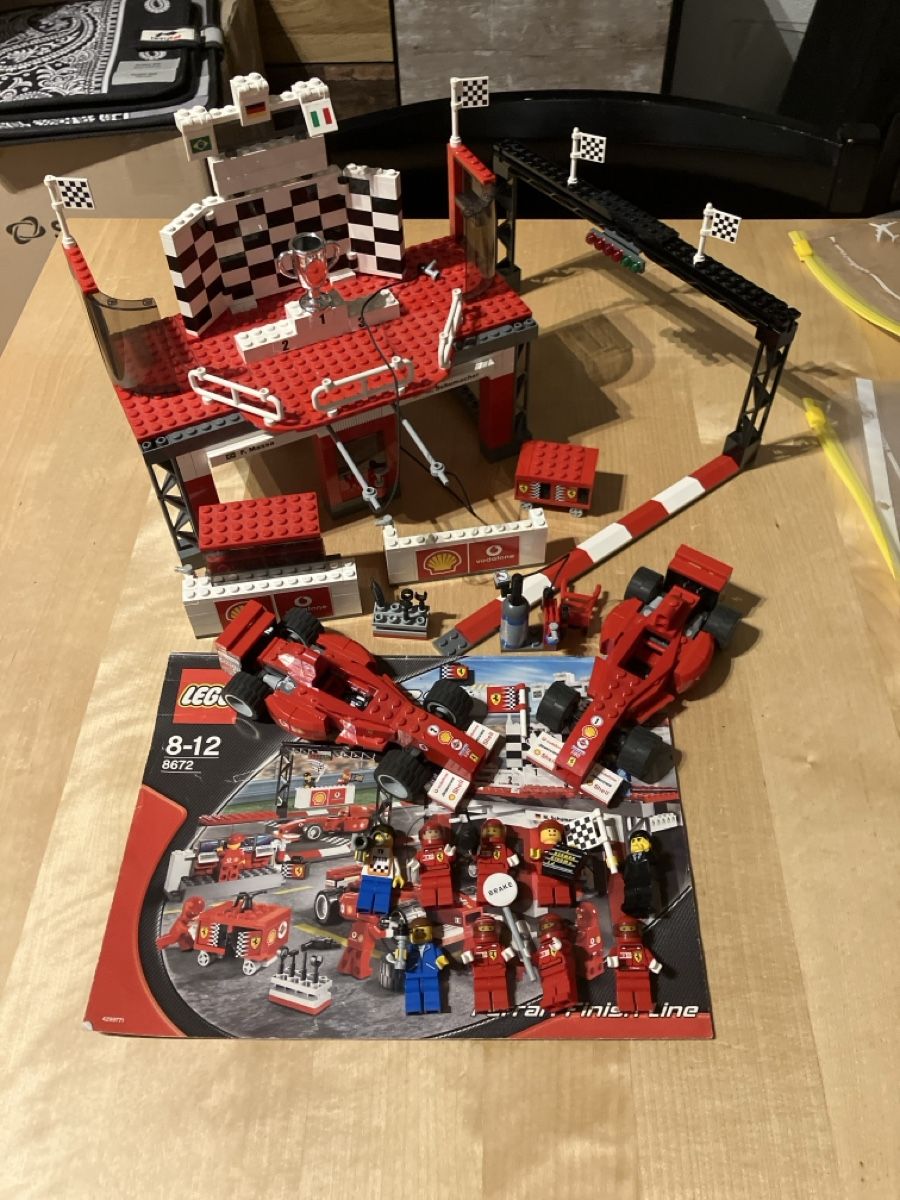 Lego Kit di costruzioni: Lego 8672 Ferrari Finish Line – Usato da Glarus venduto da Jhuber78