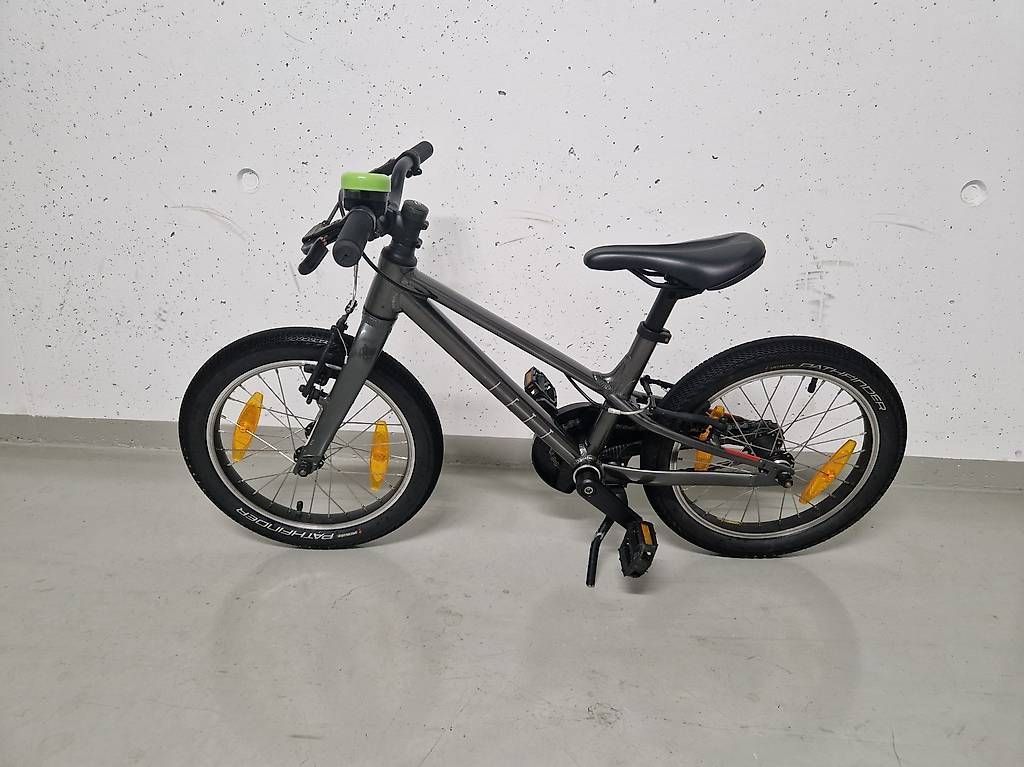Specialized Velos: Specialized Jett 16 Singlespeed Kindervelo, Smoke - Silver – Gebraucht aus Mels von Schneider9