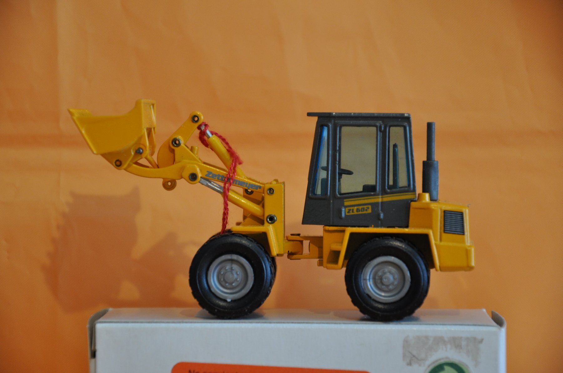 Kits de montage: ZETTELMEYER ZL 602 Radlader – Neuf (Voir description) à Mitlödi par worker04