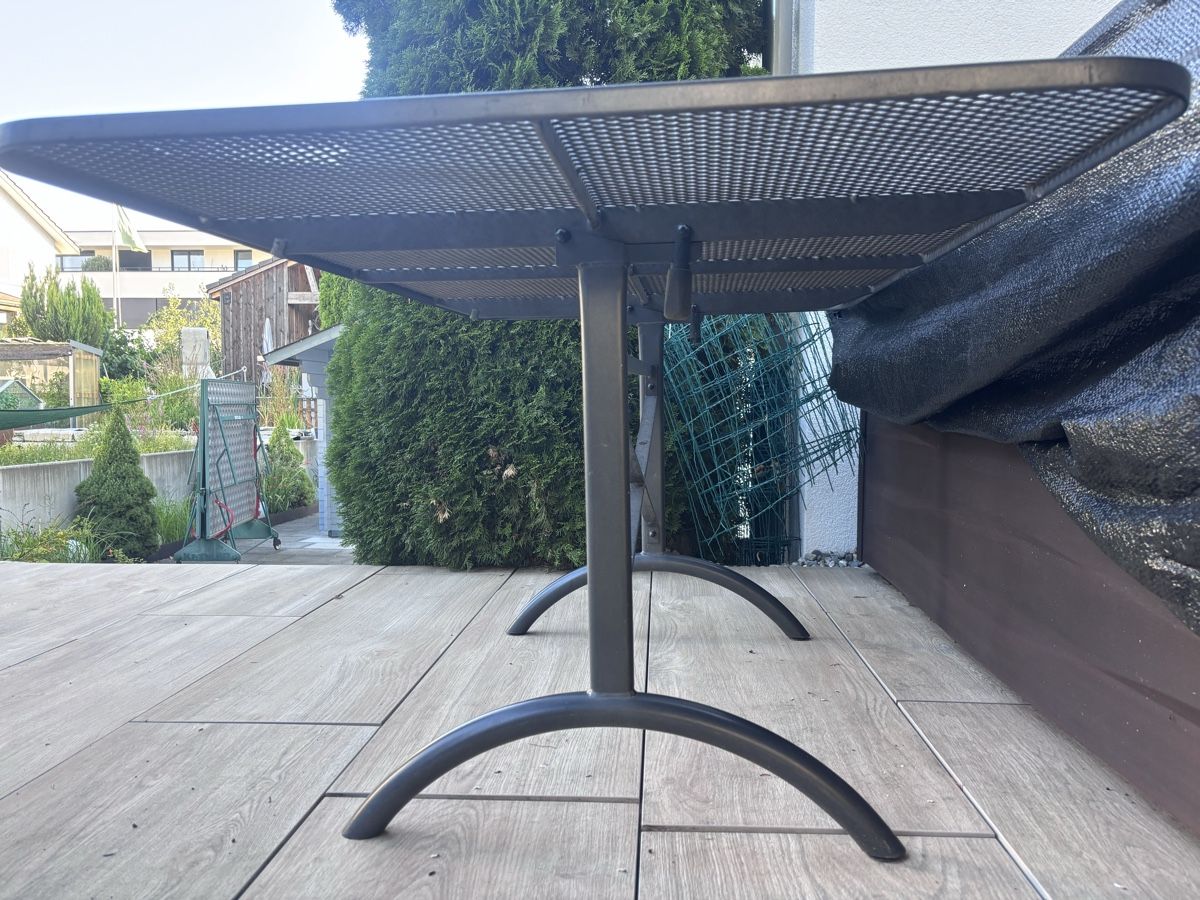 Tische: Gartentisch Metall 160x90 – Gebraucht aus Kriessern von PapaQ 2