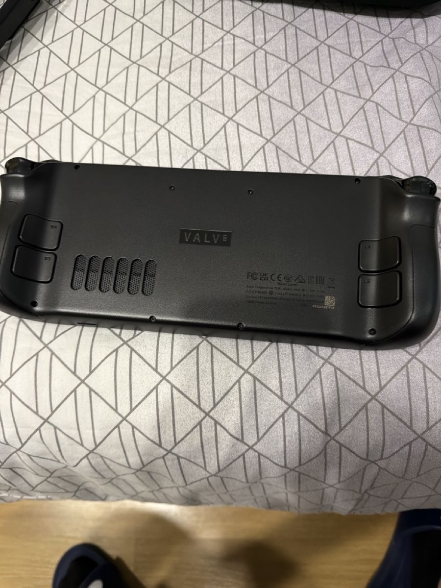 Valve Consoles: Handheld Valve Steamdeck OLED 1TB – D'occasion à Wallisellen par luc_h7kq 1
