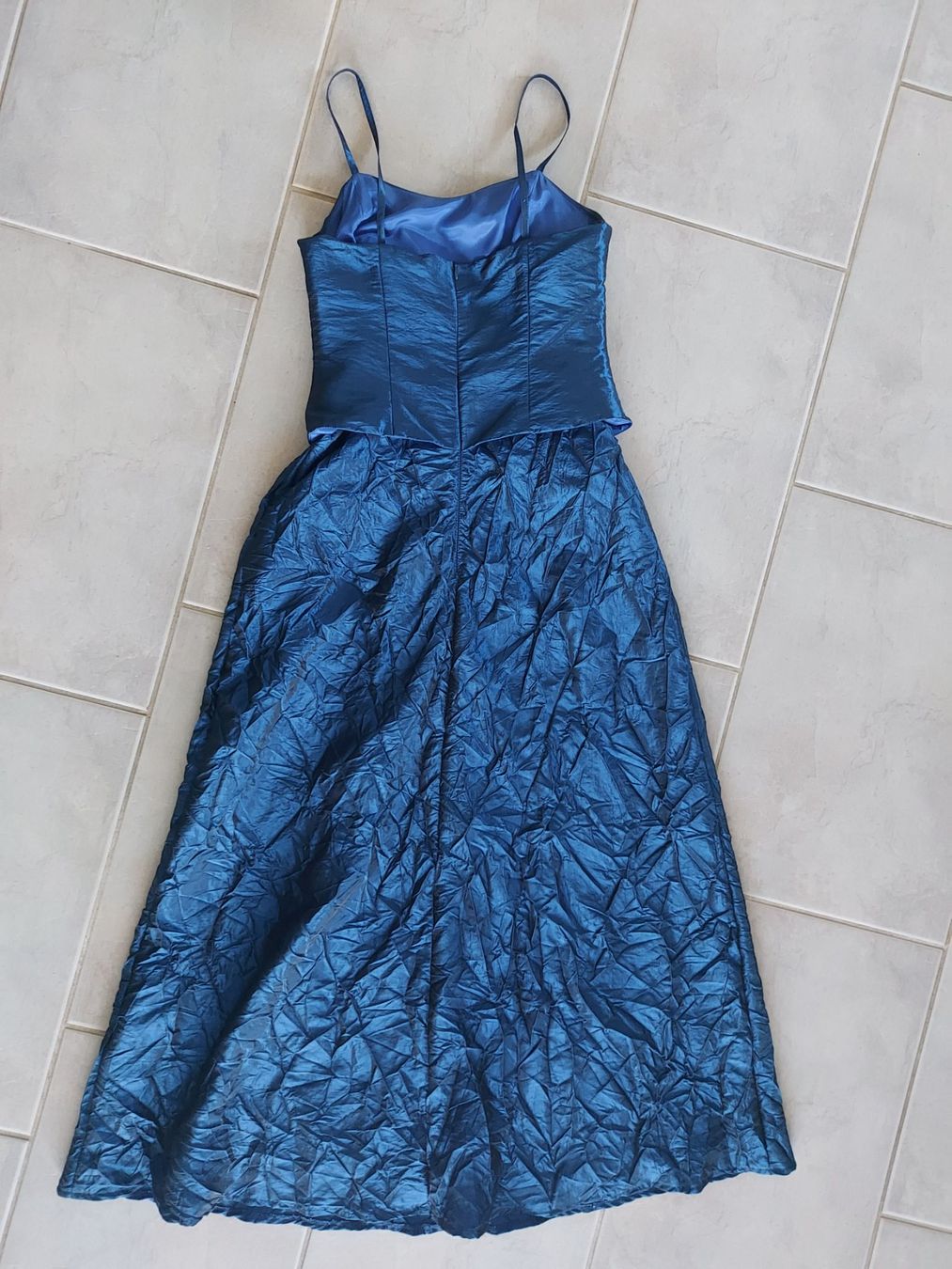 Kleider: Abendkleid Creation Chou Chou blau Grösse 36 – Gebraucht aus Bremgarten AG von Kerikeri1 1