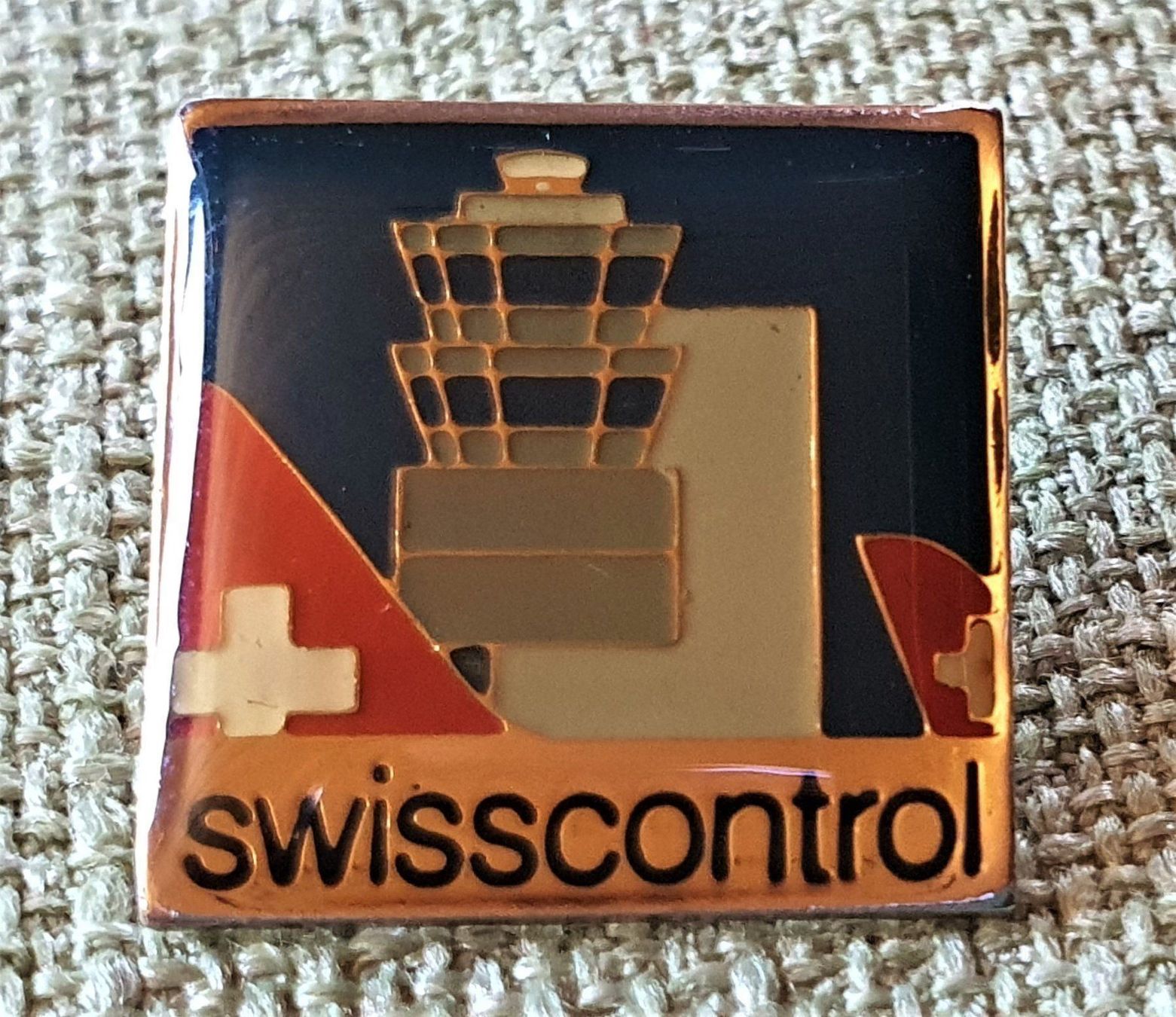 Swissair Placchette & Badge: F490 - Pin Swisscontrol Tower Swissair – Usato da Reinach BL venduto da Boston-Verkauf