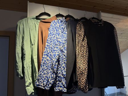 Diverse Bluse - Dunkel (5 Stück)