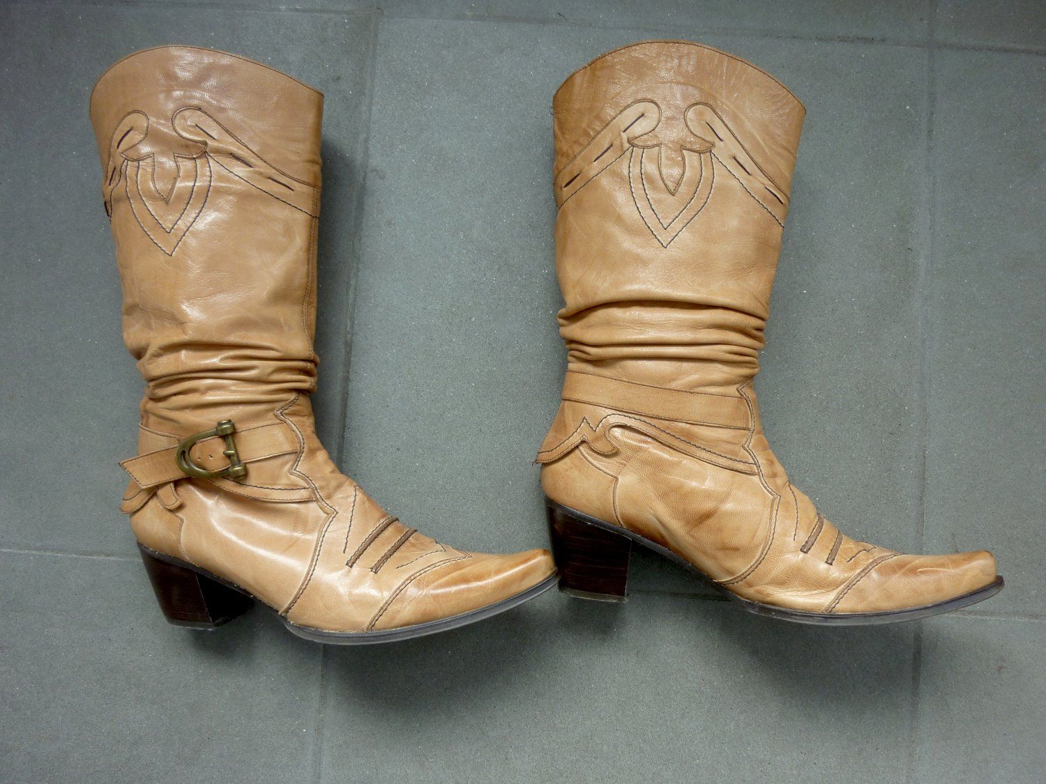 Scarpe da donna: Damen Lederstiefel Grösse 39 – Usato da Appenzell Meister. venduto da Lignum 1