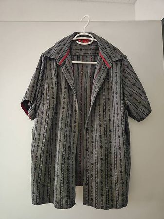 Edelweissbluse in Grau