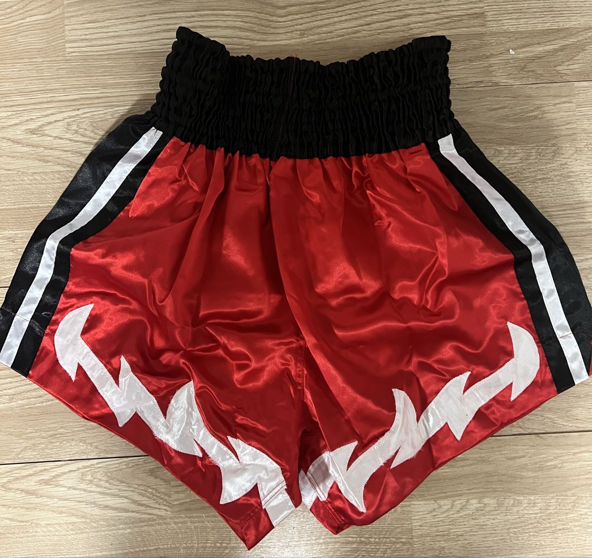 Canottiere & Pantaloni: Shorts Muay Thai – Nuovo (secondo la descrizione) da Crans VD venduto da sle_7hng 1