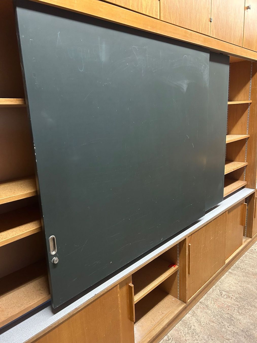 Wandtafeln: Wandtafel   6 Stk – Gebraucht aus Stans von Benzen 3