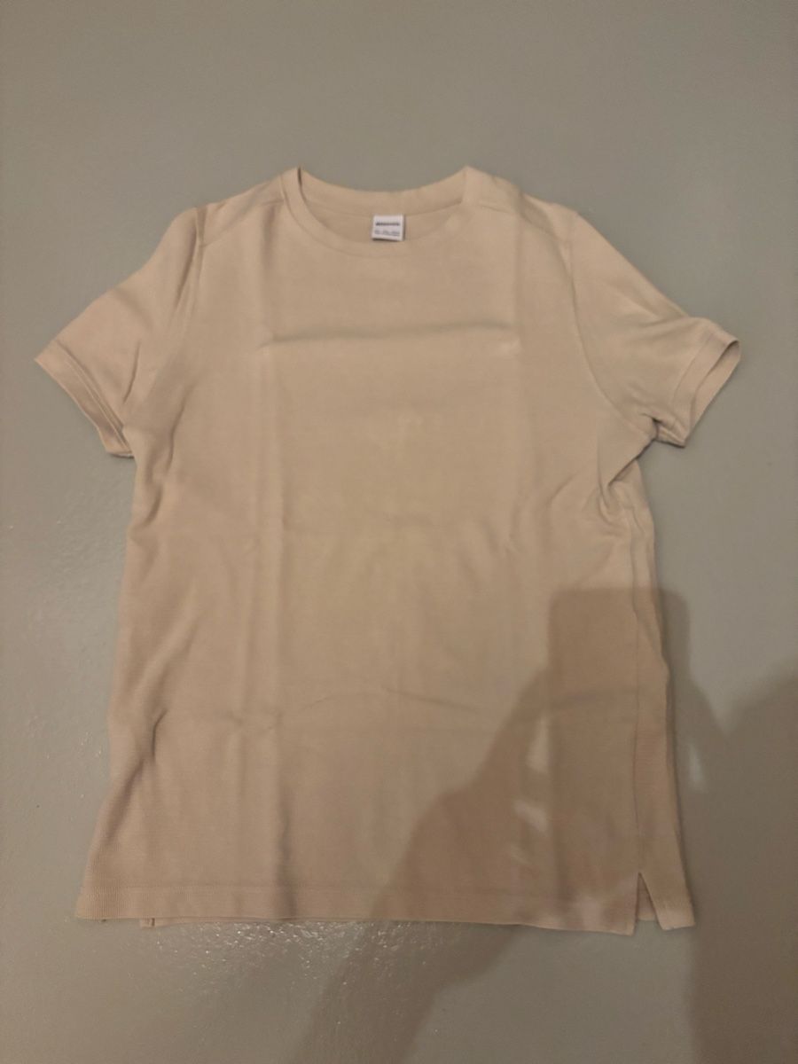 T-shirts: Bershka T-shirt – D'occasion à Laupen BE par Jonasbolinger 1