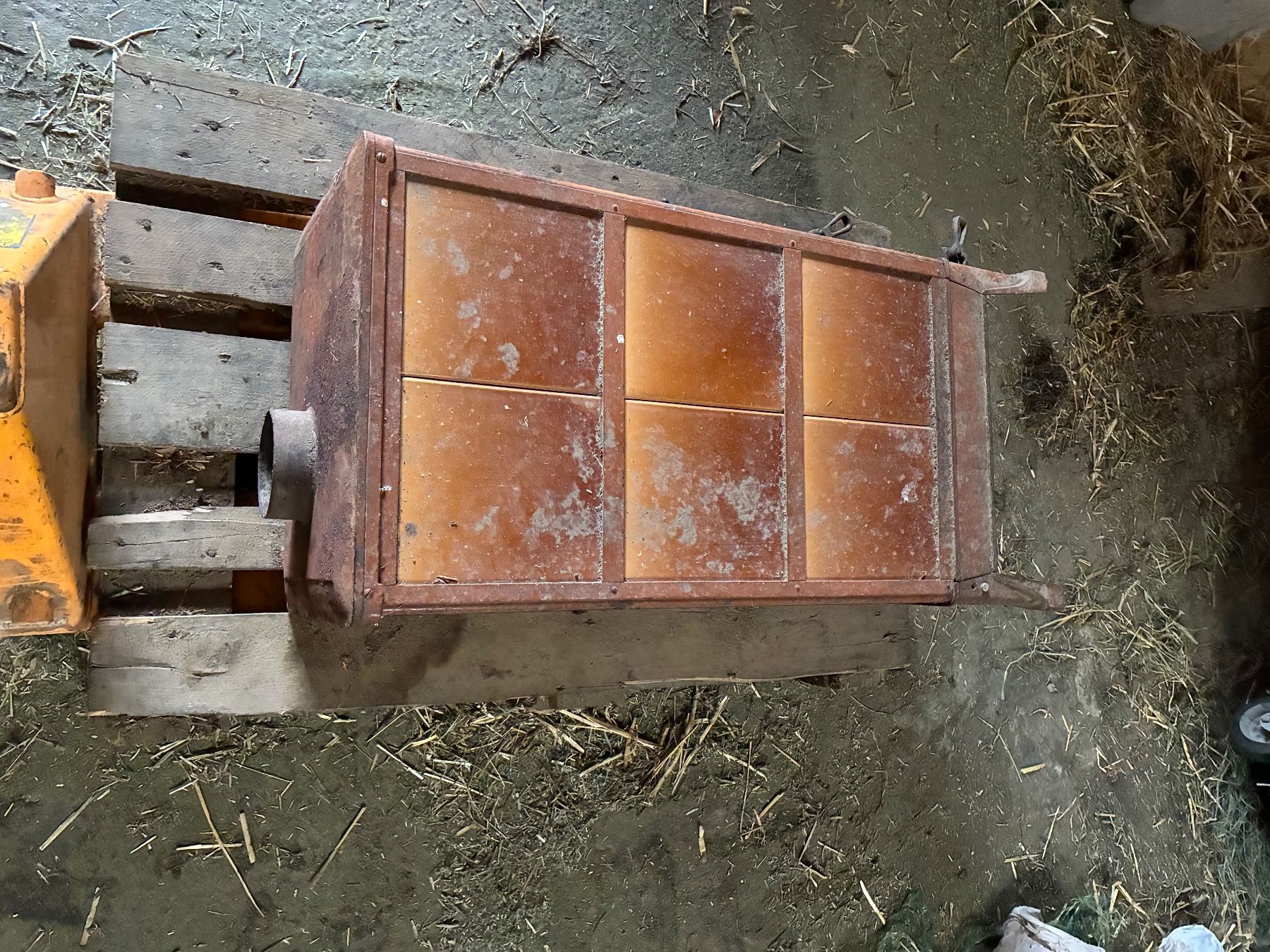 Autres meubles anciens: Kachelofen – D'occasion à Altbüron par Egli1993 1