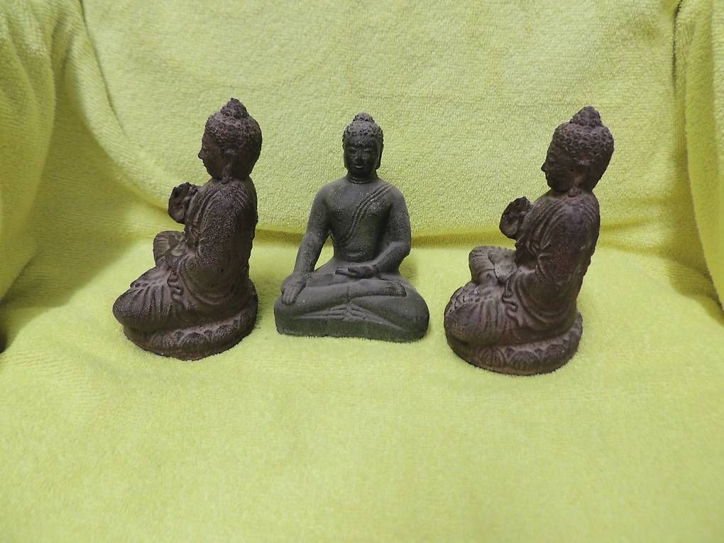 Sculture & Statue: Sammlung mit 3 Buddha aus Stein – Usato da Mollis venduto da Hg 1